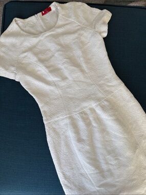 HUGO Hugo Boss Kestine Open White Textured Drop-Waist Midi Dress - Size US 4